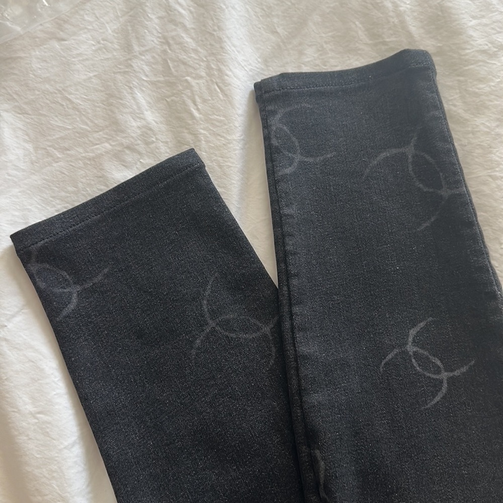 20B CHANEL skinny leg jeans size 36 - Picture 6 of 16